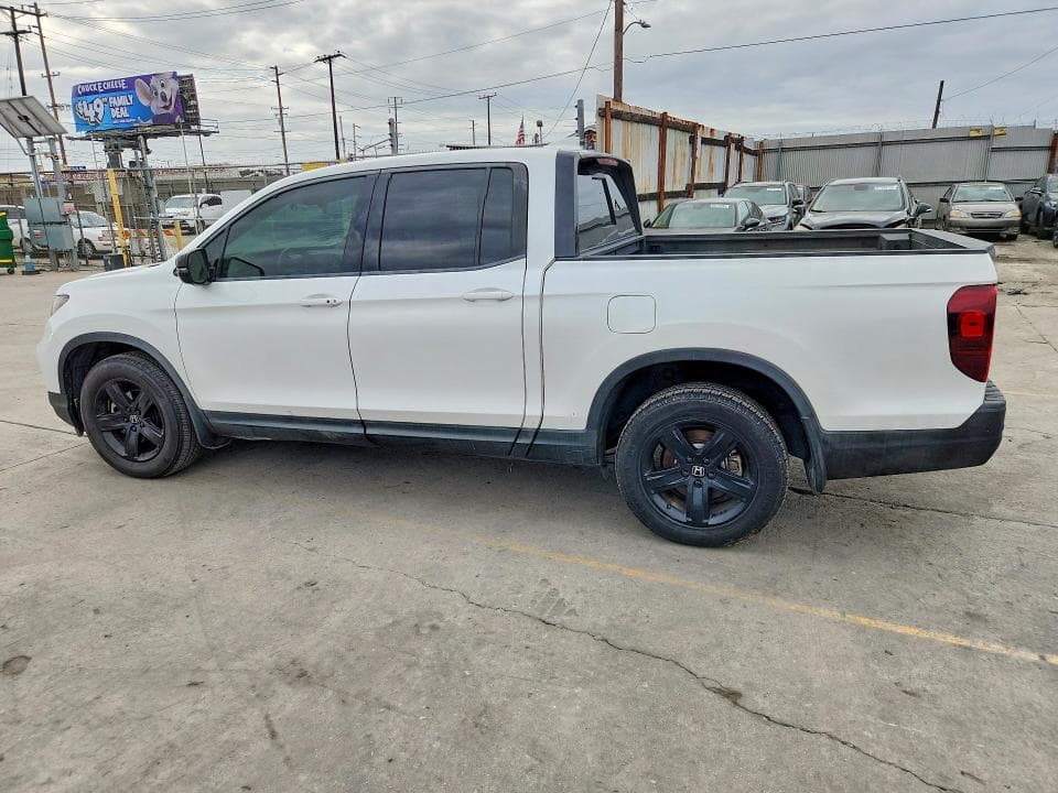 2021 HONDA RIDGELINE BLACK EDITION 2