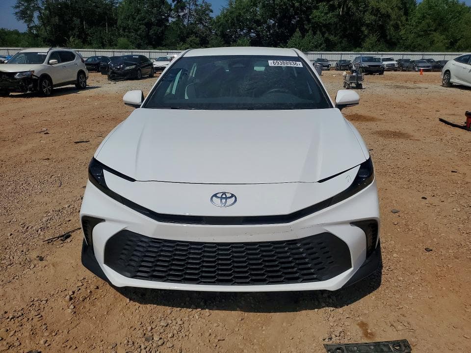 2025 TOYOTA CAMRY SE 5