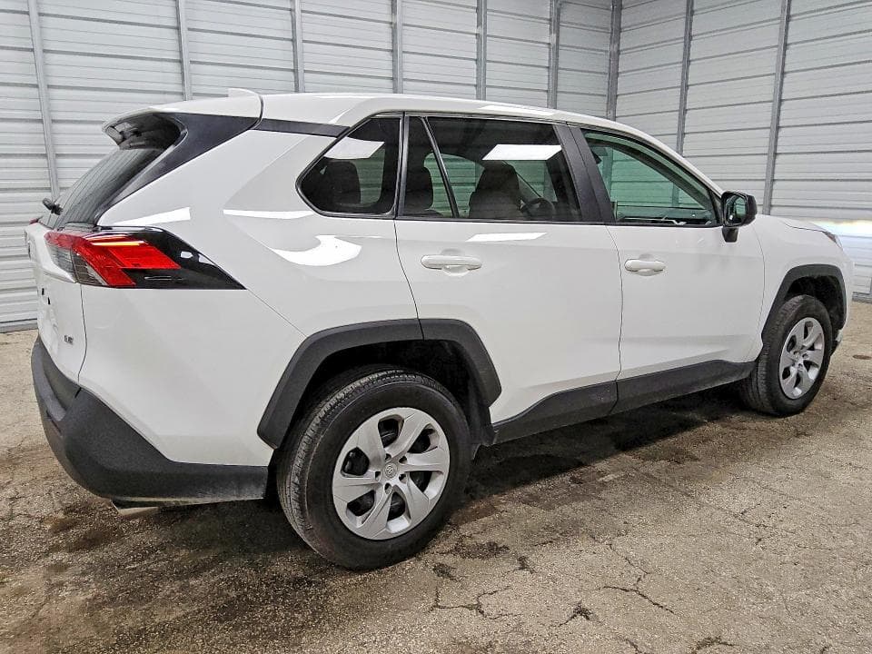 2025 TOYOTA RAV4 LE 3