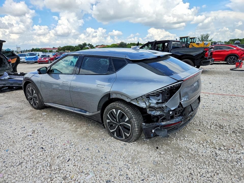2022 KIA EV6 WIND 2