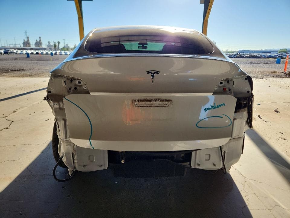 2022 TESLA MODEL Y 6