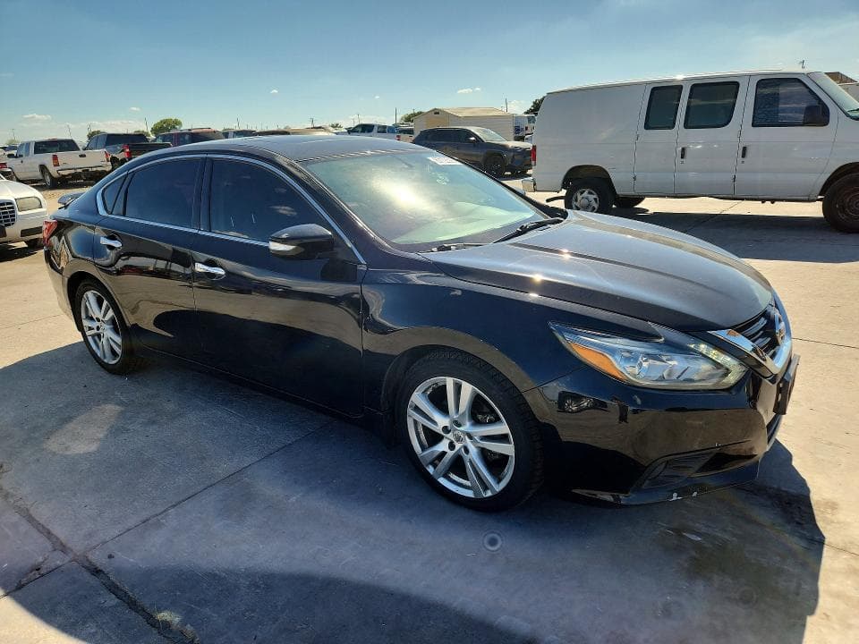 2017 NISSAN ALTIMA 3.5 SR 4