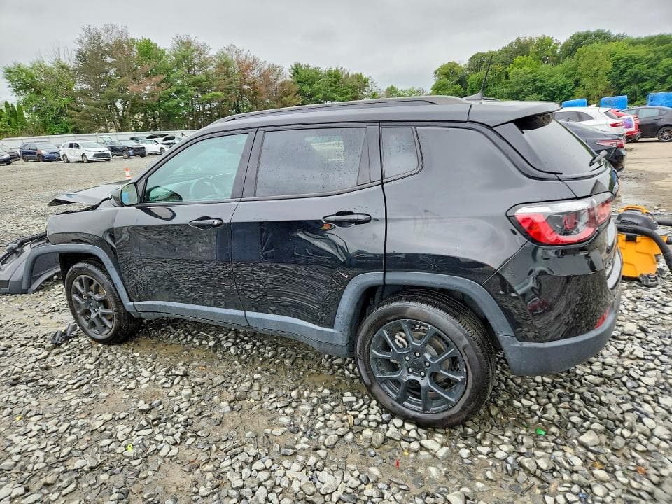 2022 JEEP COMPASS LATITUDE 2