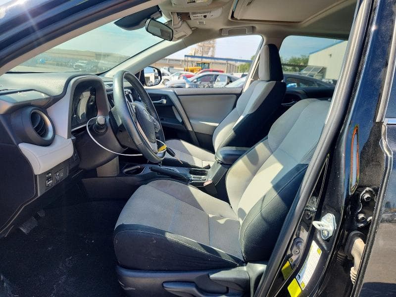 2017 TOYOTA RAV4 XLE 7