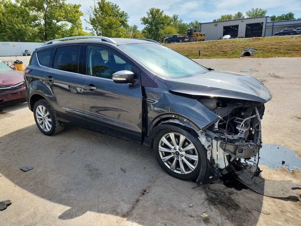 2017 FORD ESCAPE TITANIUM 4