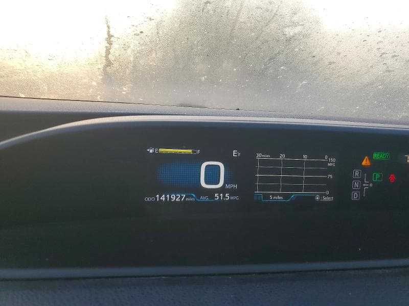 2017 TOYOTA PRIUS THREE TOURING 9