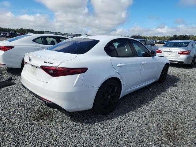 2020 ALFA ROMEO GIULIA 3