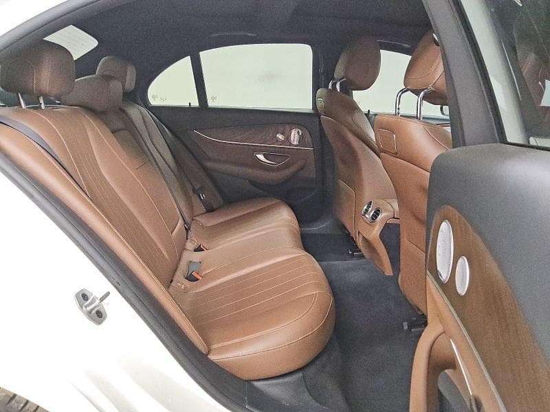 2019 MERCEDES-BENZ E 300 10