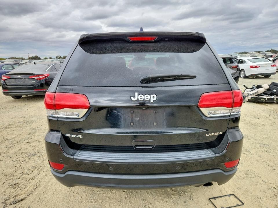 2018 JEEP GRAND CHEROKEE LAREDO 6