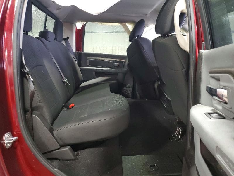 2019 RAM 1500 CLASSIC SLT 10