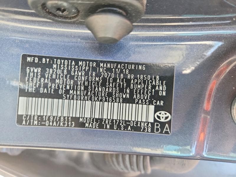 2019 TOYOTA COROLLA LE 12