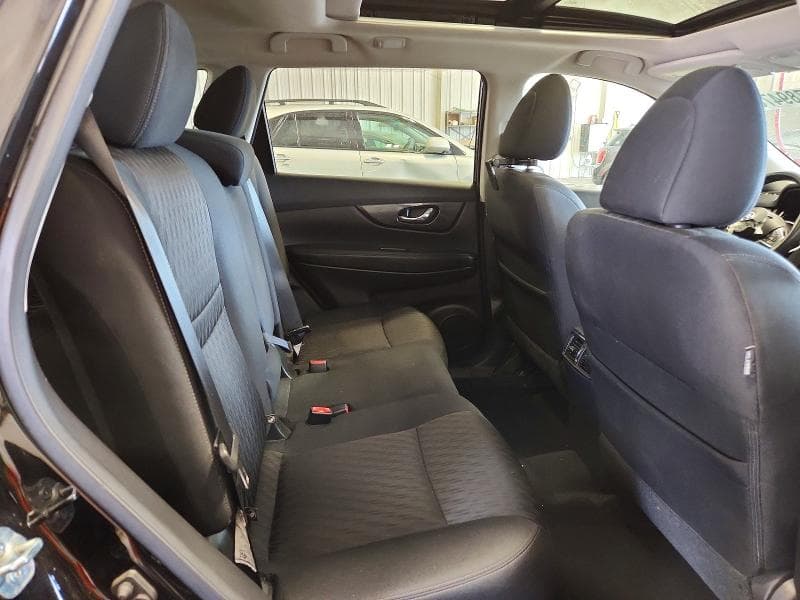 2017 NISSAN ROGUE SV 11