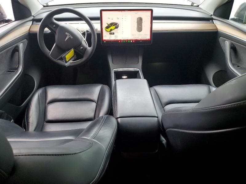 2022 TESLA MODEL Y 8