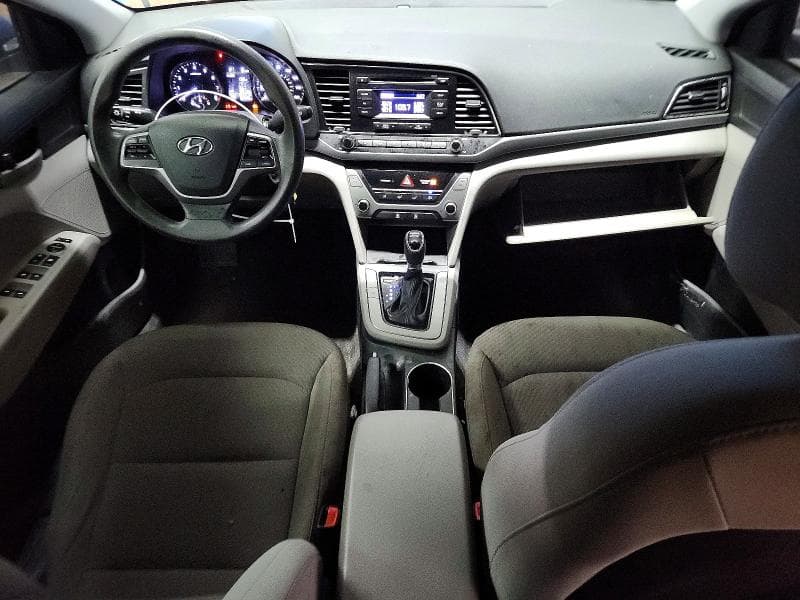 2017 HYUNDAI ELANTRA SE 8