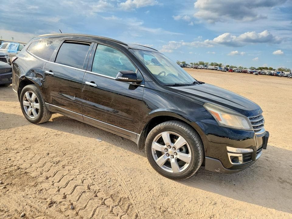 2017 CHEVROLET TRAVERSE LT 4
