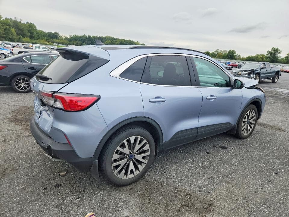 2022 FORD ESCAPE TITANIUM 3