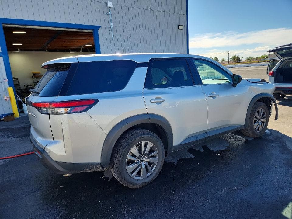 2024 NISSAN PATHFINDER S 3