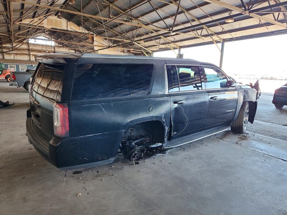 2017 GMC YUKON XL C1500 SLT 3