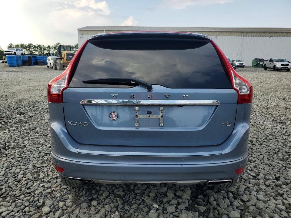 2017 VOLVO XC60 T5 INSCRIPTION 6