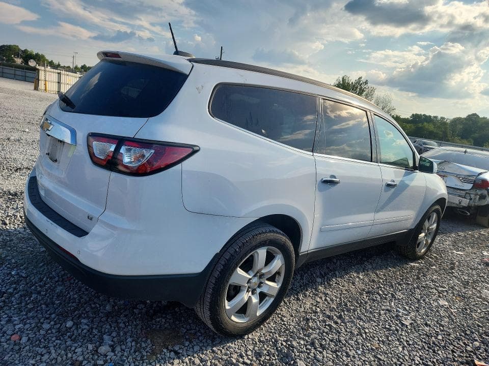 2017 CHEVROLET TRAVERSE LT 3
