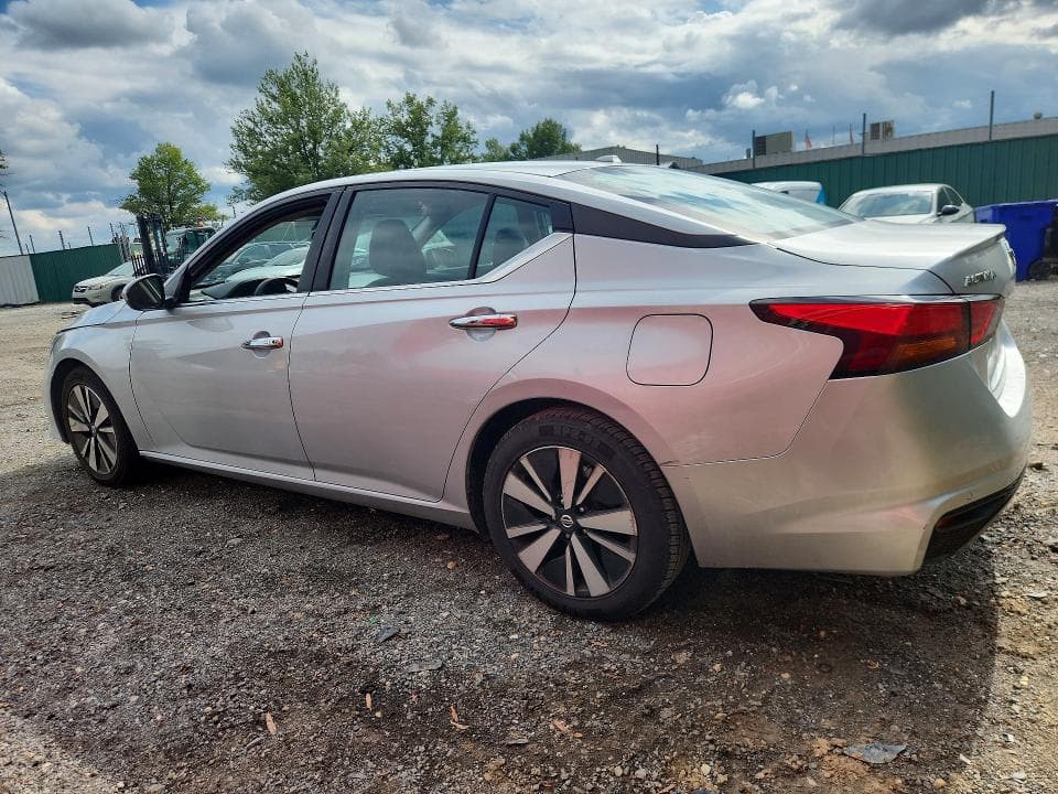 2021 NISSAN ALTIMA SV 2