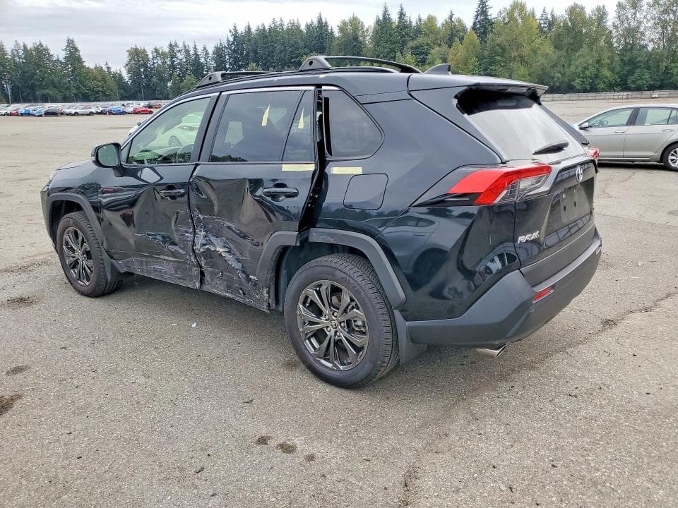 2022 TOYOTA RAV4 XLE PREMIUM 2