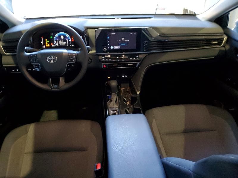 2026 TOYOTA CAMRY LE 8