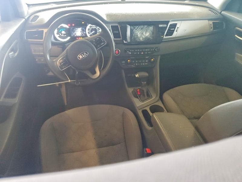 2017 KIA NIRO LX 8