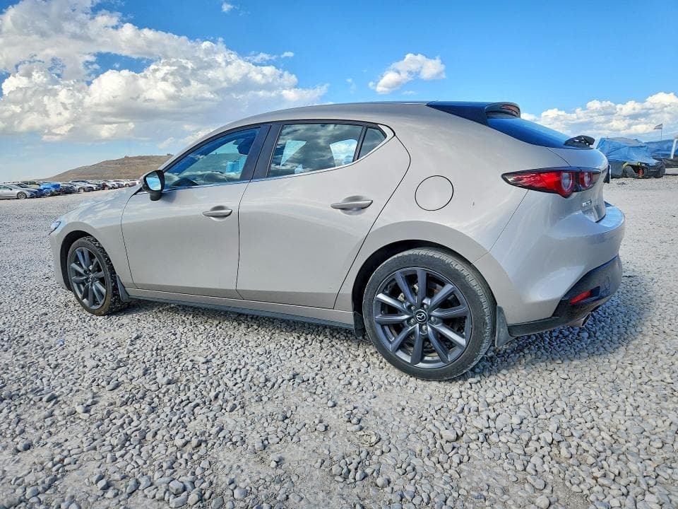 2022 MAZDA 3 PREFERRED 2