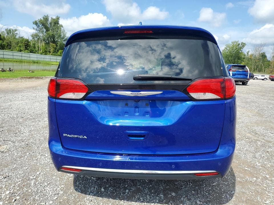 2019 CHRYSLER PACIFICA TOURING L 6