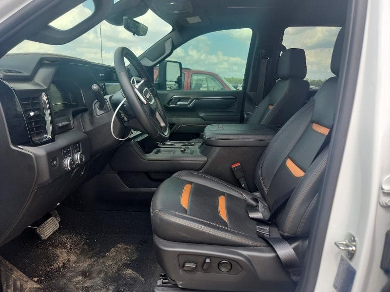 2025 GMC SIERRA K2500 AT4 7