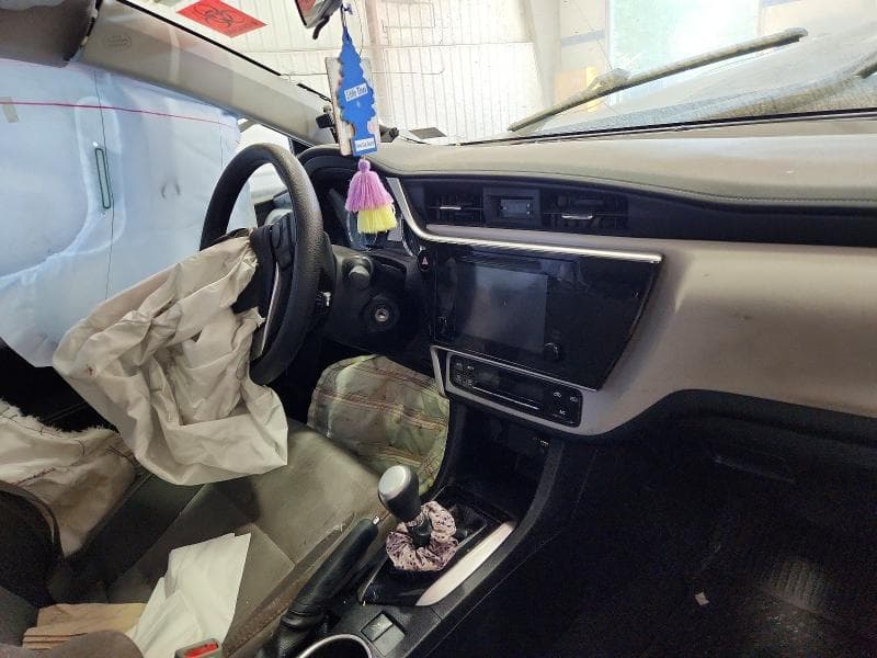 2019 TOYOTA COROLLA LE 9