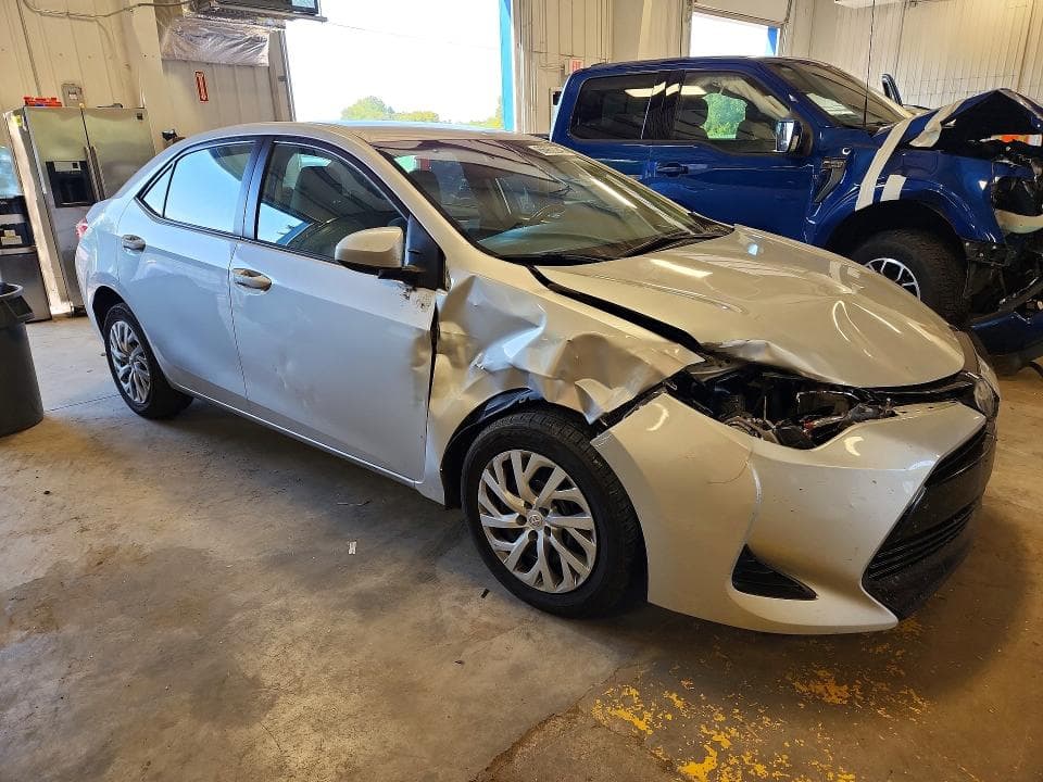 2017 TOYOTA COROLLA LE 4