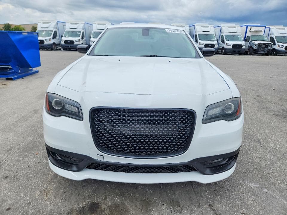 2019 CHRYSLER 300 TOURING 5