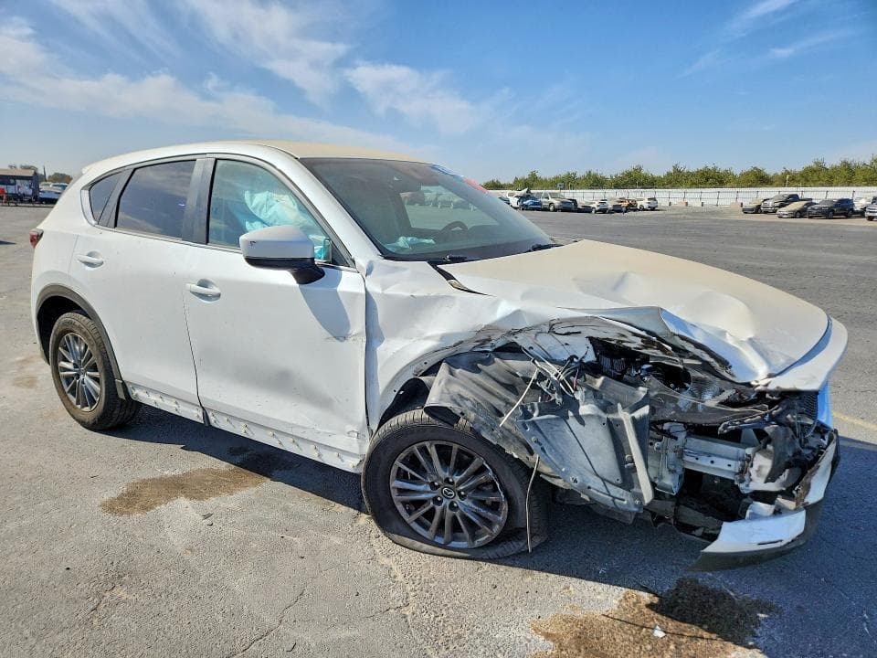 2017 MAZDA CX-5 SPORT 4