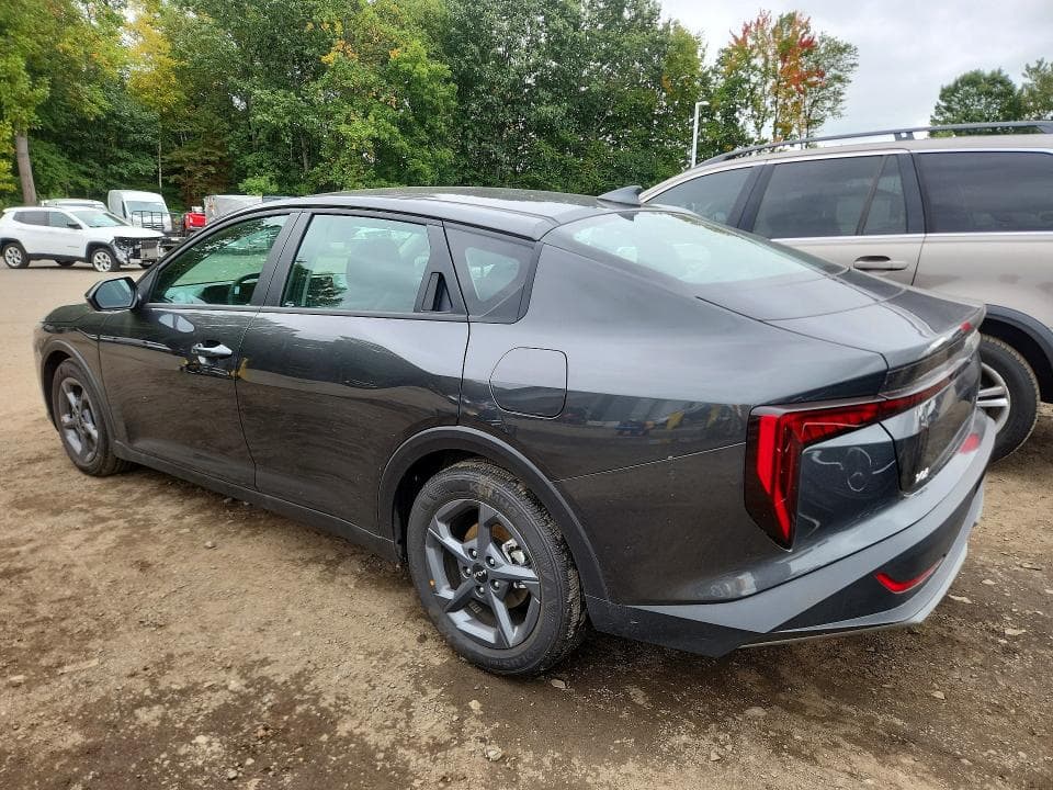 2026 KIA K4 LXS 2