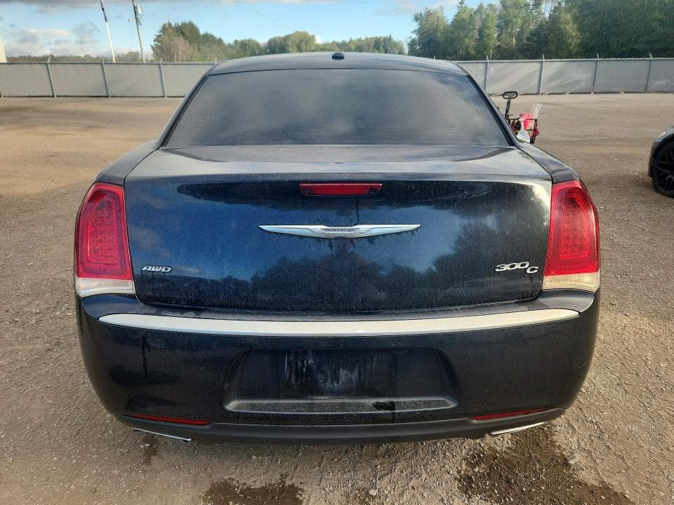 2017 CHRYSLER 300C PLATINUM 6