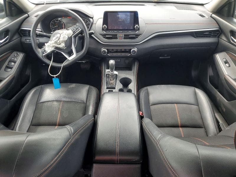 2021 NISSAN ALTIMA SR 8