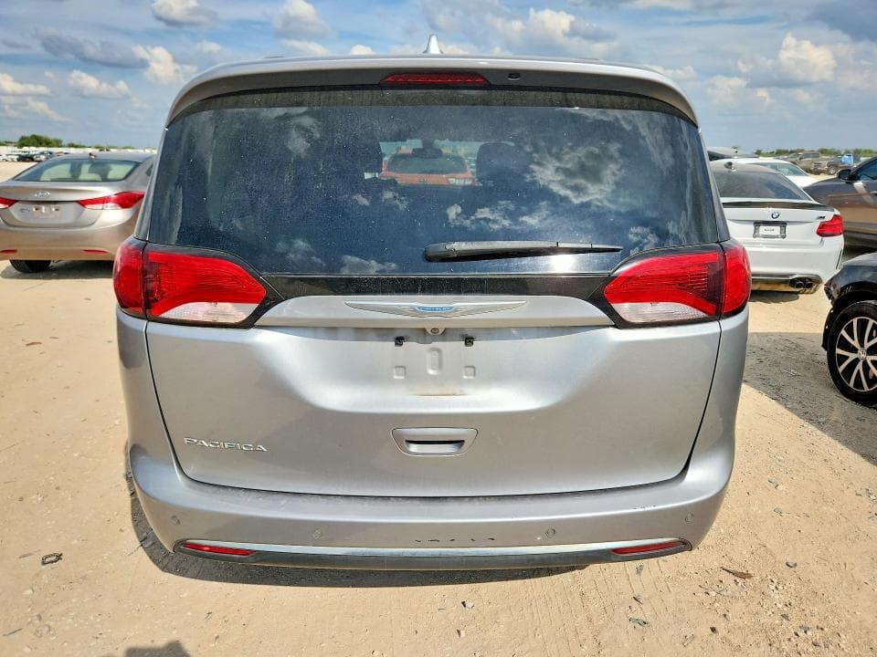 2018 CHRYSLER PACIFICA TOURING L 6