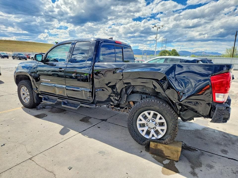 2017 TOYOTA TACOMA SR5 V6 2