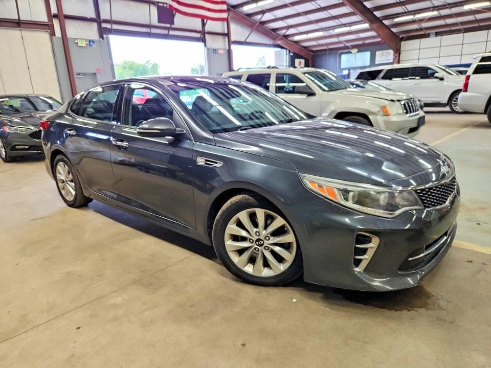 2017 KIA OPTIMA EX 4