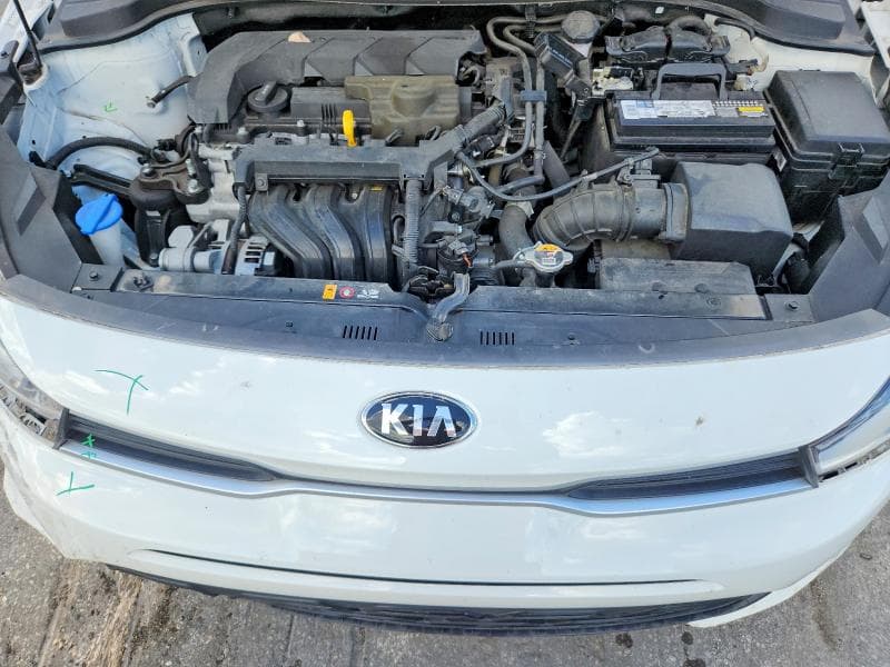 2021 KIA RIO S 11