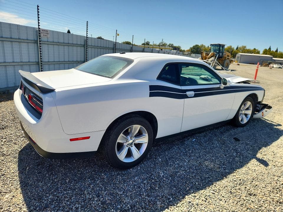 2023 DODGE CHALLENGER SXT 3