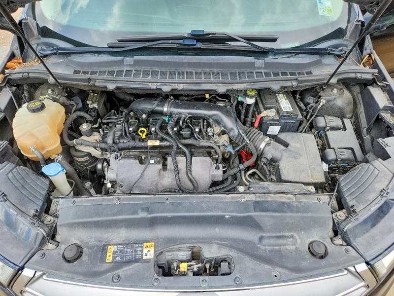 2018 FORD EDGE SE 12