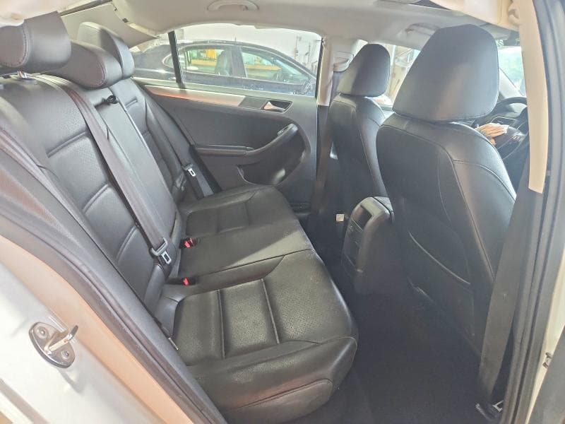 2017 VOLKSWAGEN JETTA SE 10