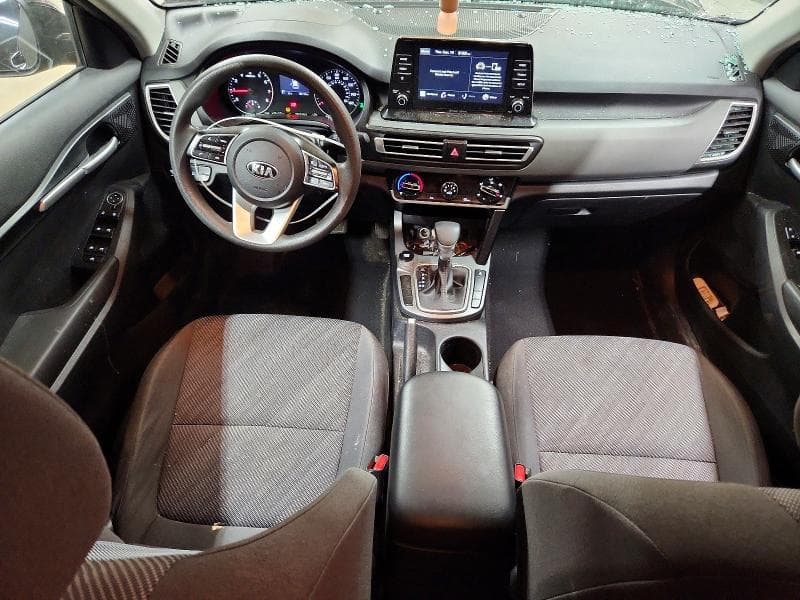 2021 KIA SELTOS LX 8