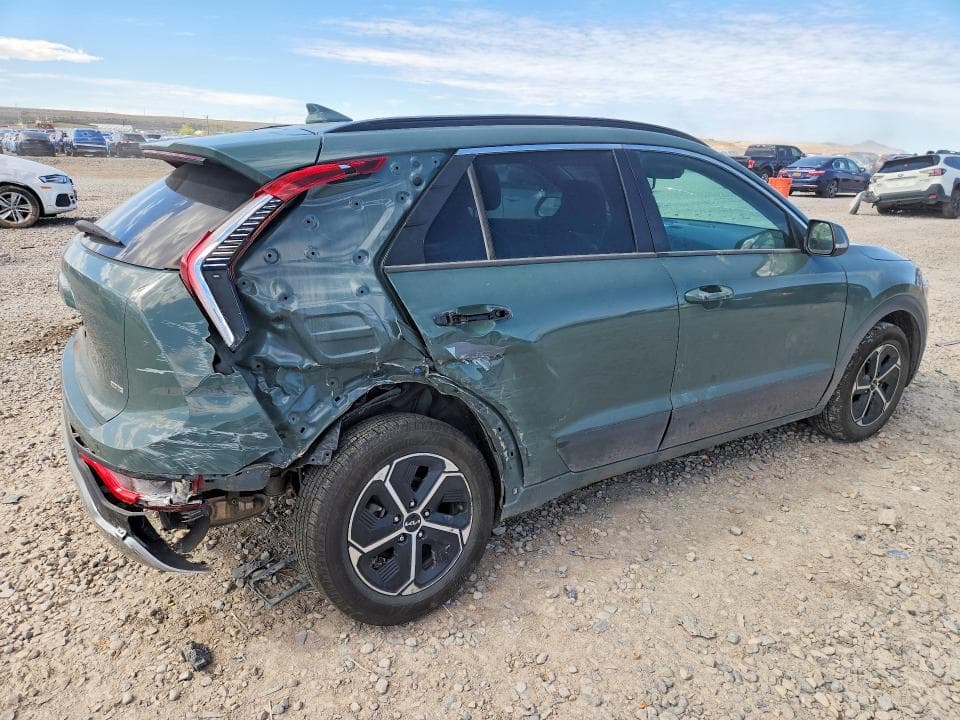 2023 KIA NIRO EX 3