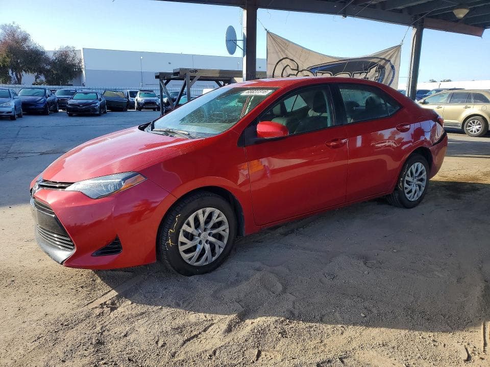 2018 TOYOTA COROLLA LE - 1