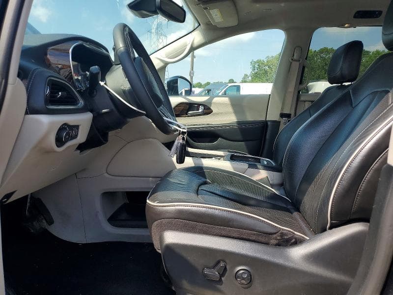 2023 CHRYSLER PACIFICA LIMITED 7