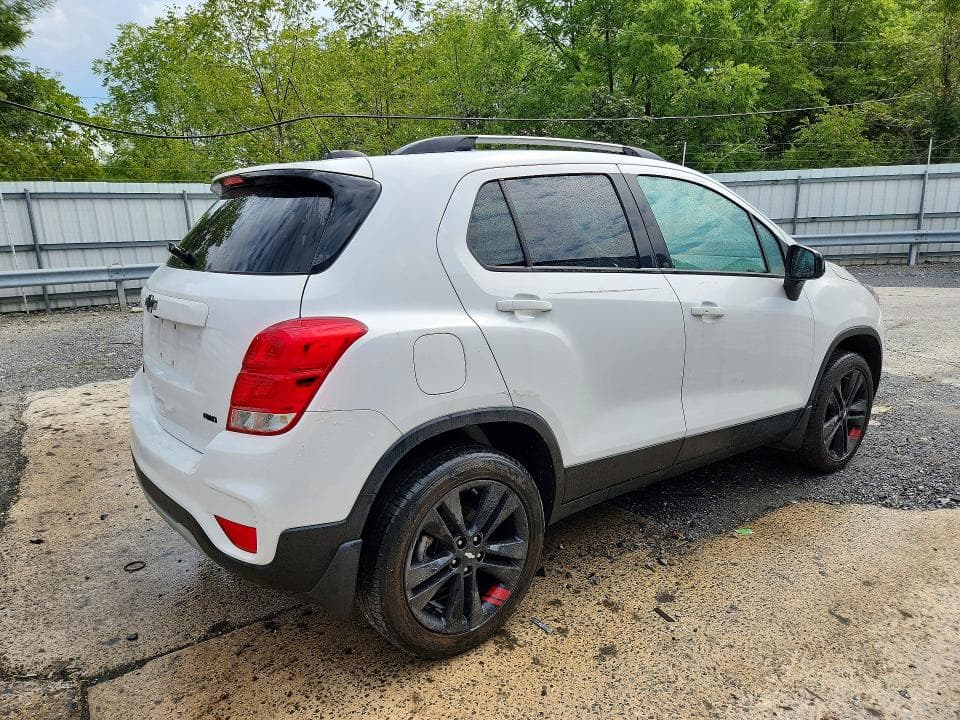 2021 CHEVROLET TRAX 1LT 3